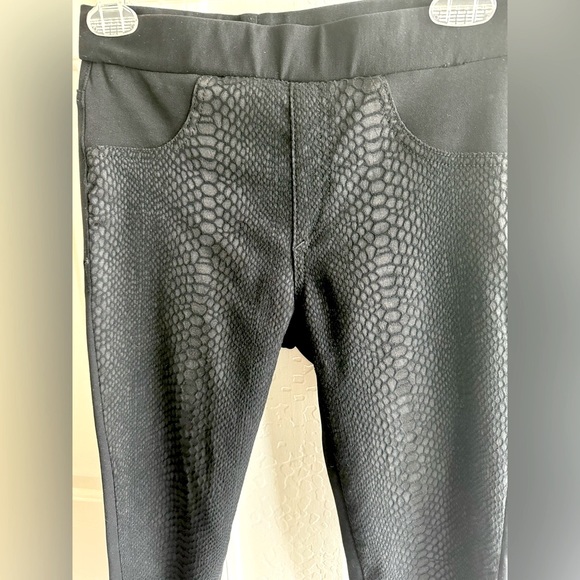 Red 23 snake print black pull on leggings XS - Picture 3 of 6